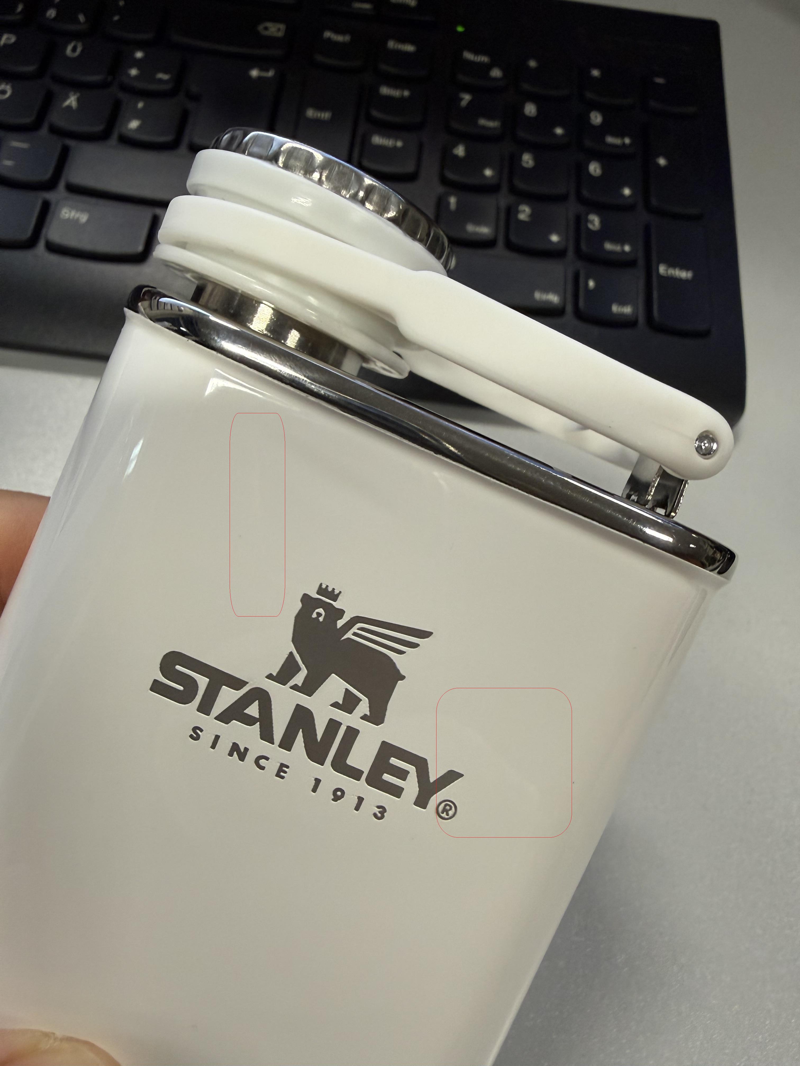 Solide Hip Flask für Wanderungen