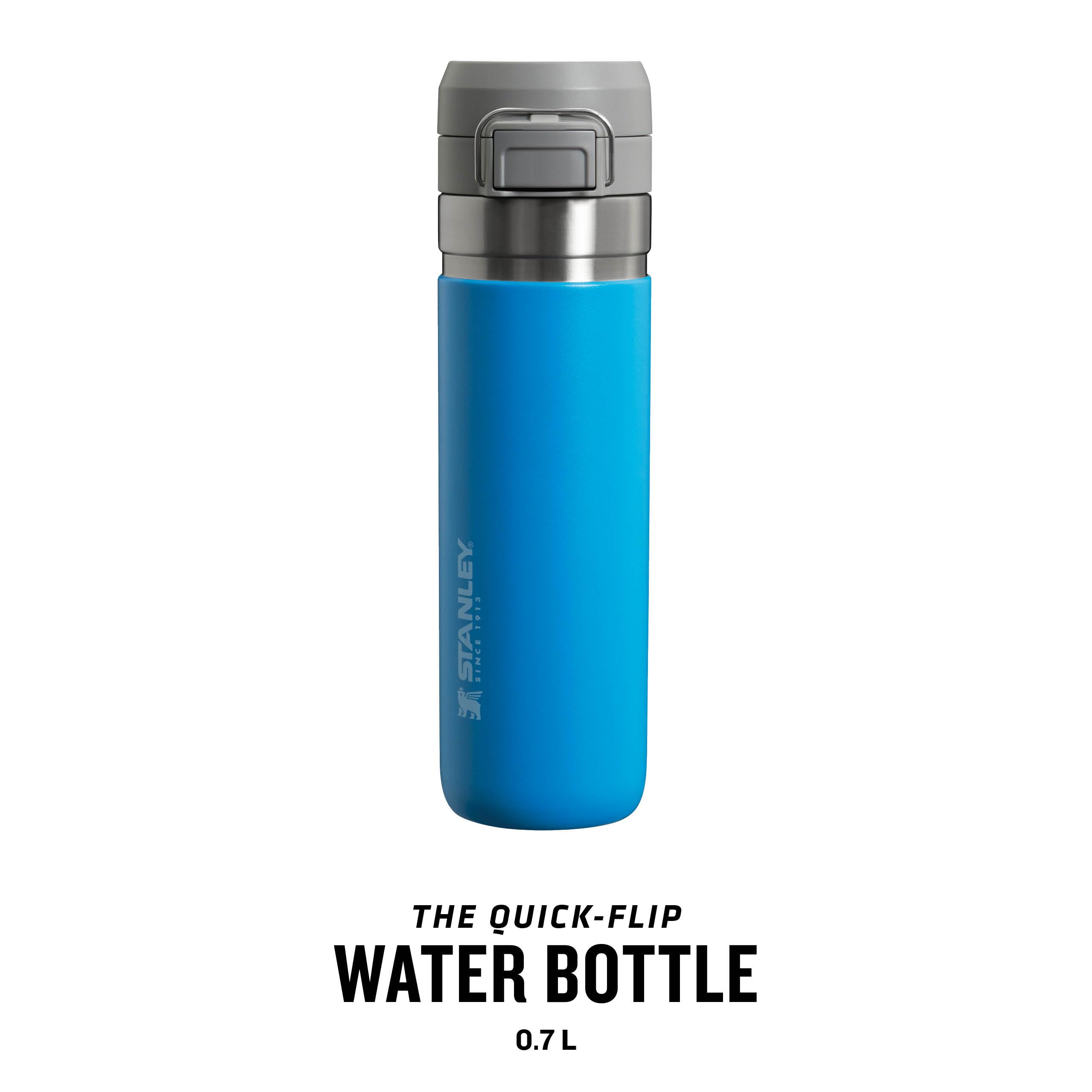 stanley-1913-quick-flip-trinkflasche-0-7-l-azure-edelstahl-isolierflasche-mit-st image 3