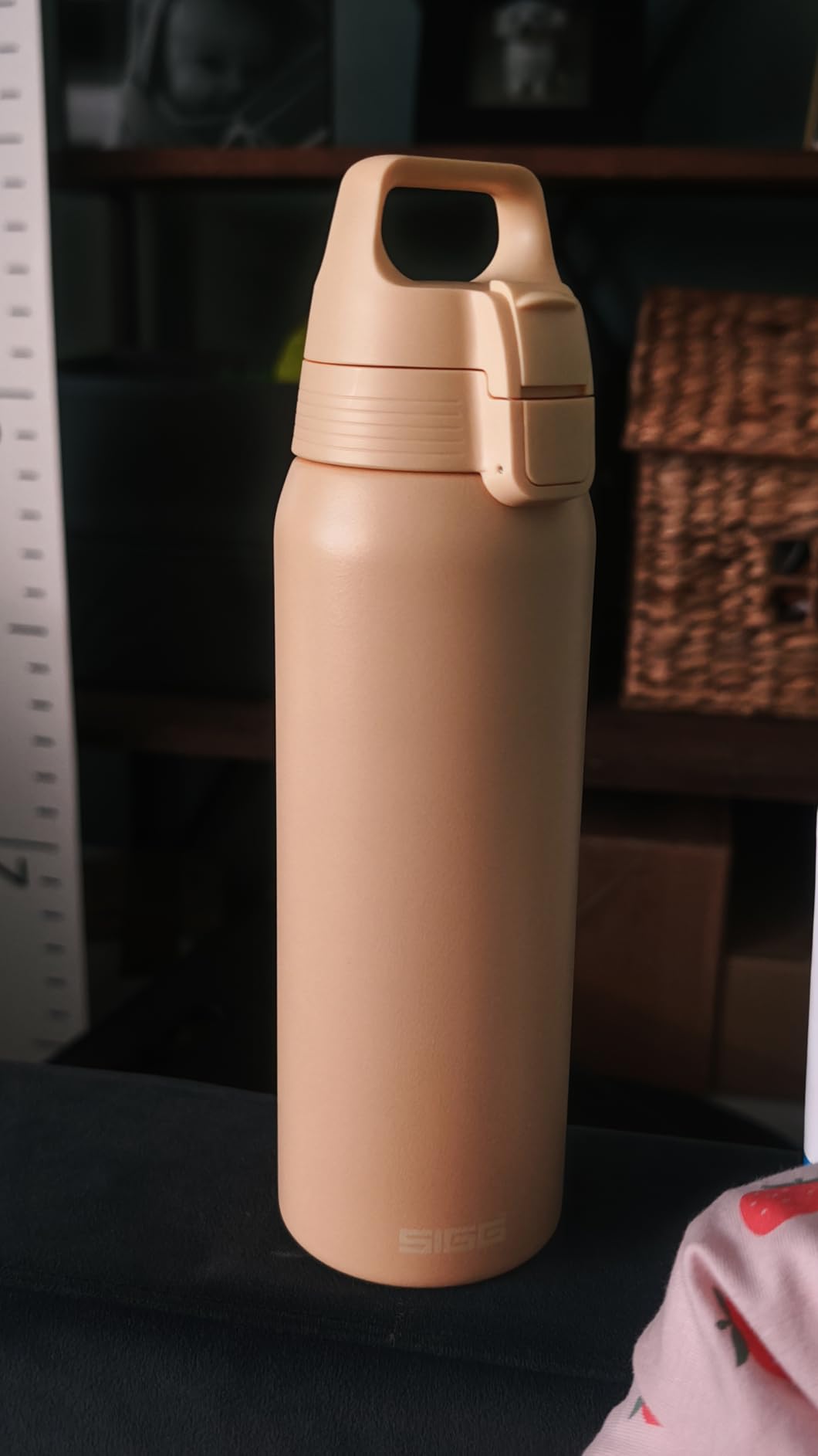 Sehr gut mit kleinem Makel