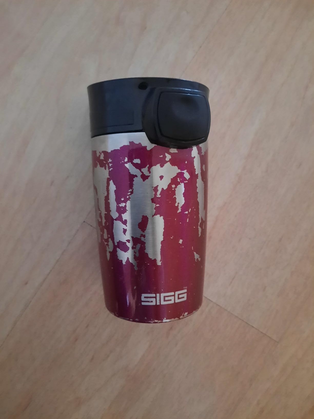 Gut, aber Deckel schwer zu reinigen
