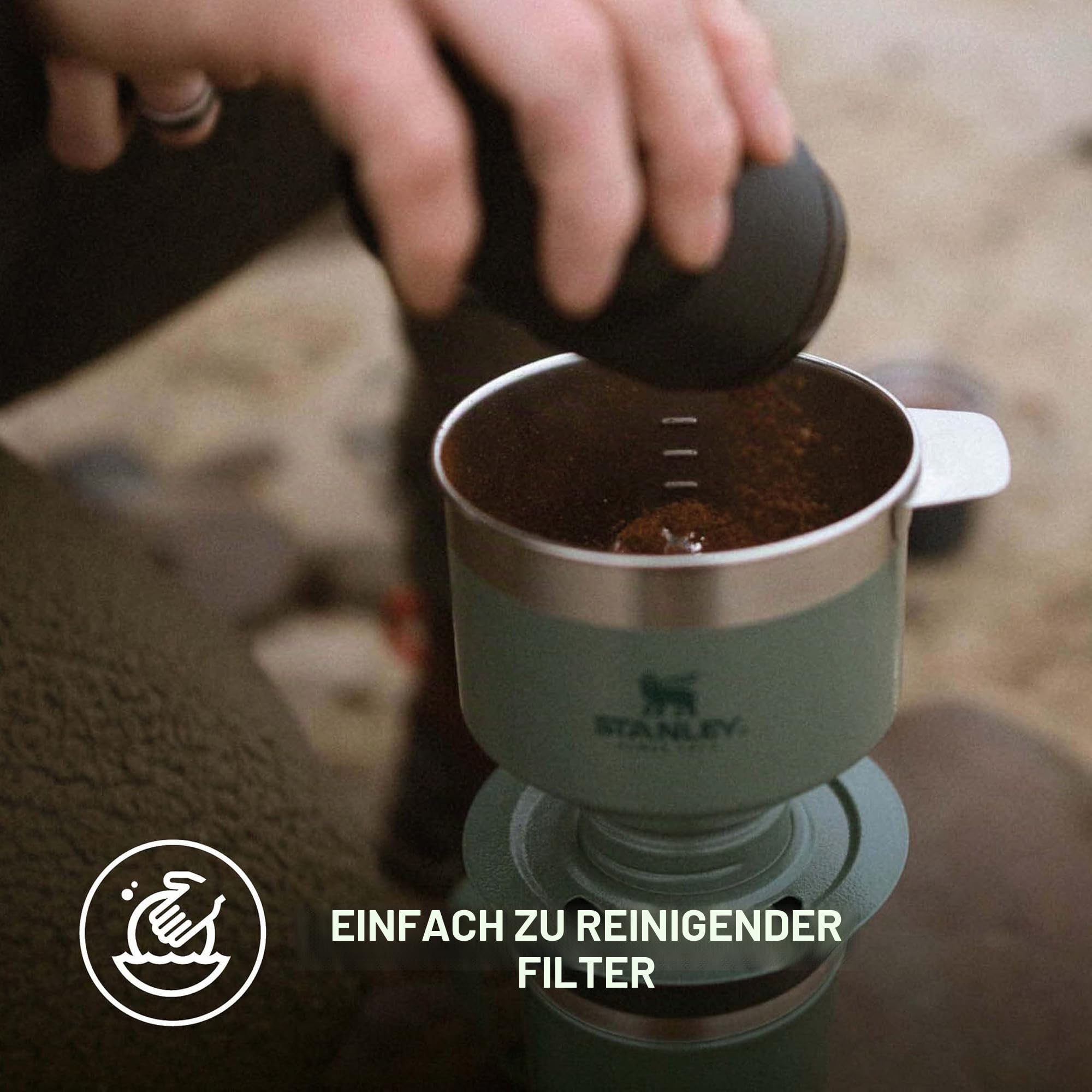 stanley-1913-camp-mug-0-35-l-mit-perfect-brew-pour-over-set-hammertone-green-18- image 6
