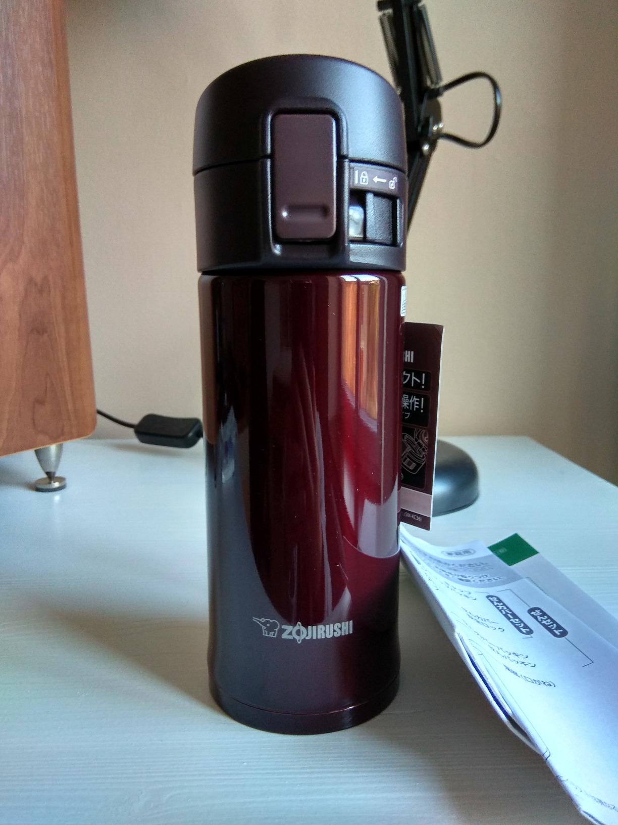 Sehr guter Becher, gewöhnungsbedürftiger Deckel