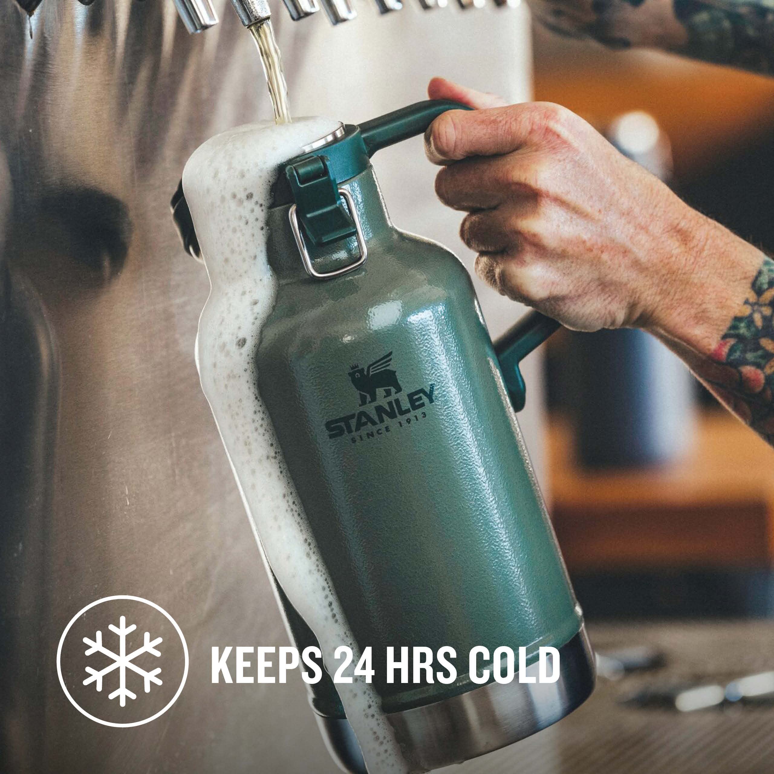 stanley-1913-classic-easy-pour-growler-thermoskanne-1-9-l-hammertone-green-bier- image 5